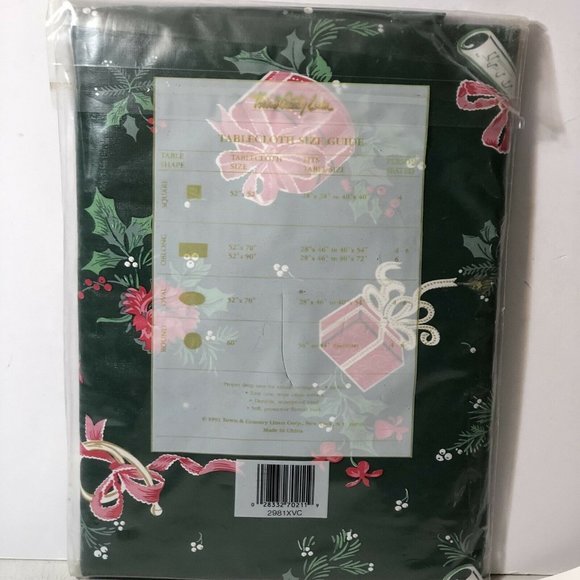 Holiday Classic Holly Berry Tablecloth 70" X 52" - Picture 3 of 5